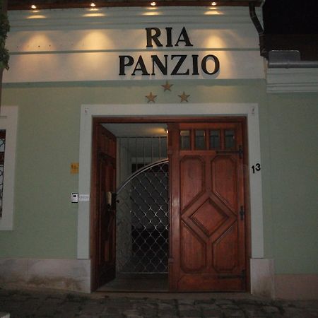 Ria Panzio Bed and Breakfast Έστεργκομ Εξωτερικό φωτογραφία
