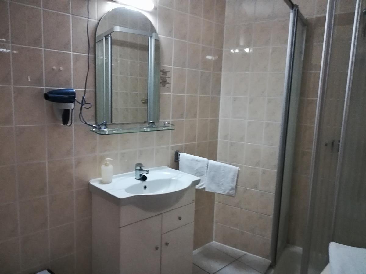 Ria Panzio Bed and Breakfast Έστεργκομ Εξωτερικό φωτογραφία